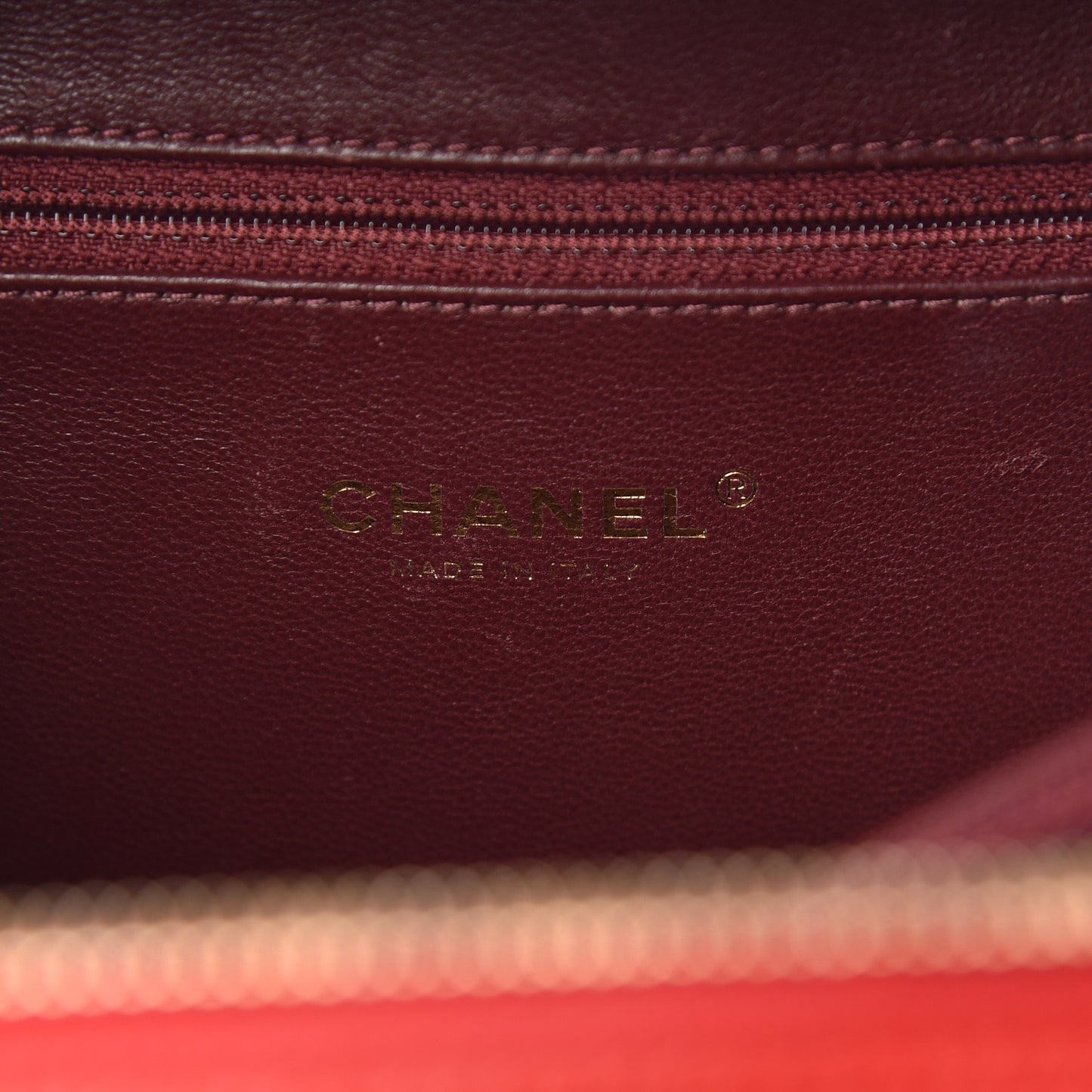 Caviar Quilted Medium CC Filigree Vanity Case Red