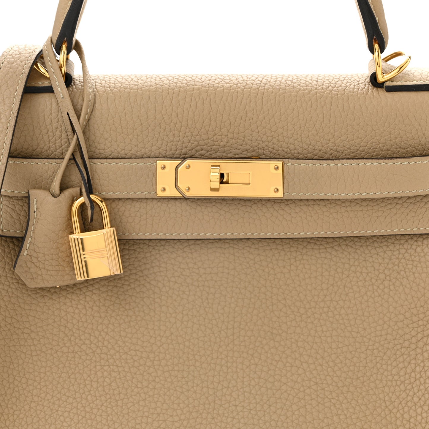 Taurillon Clemence Kelly Retourne 28 Trench