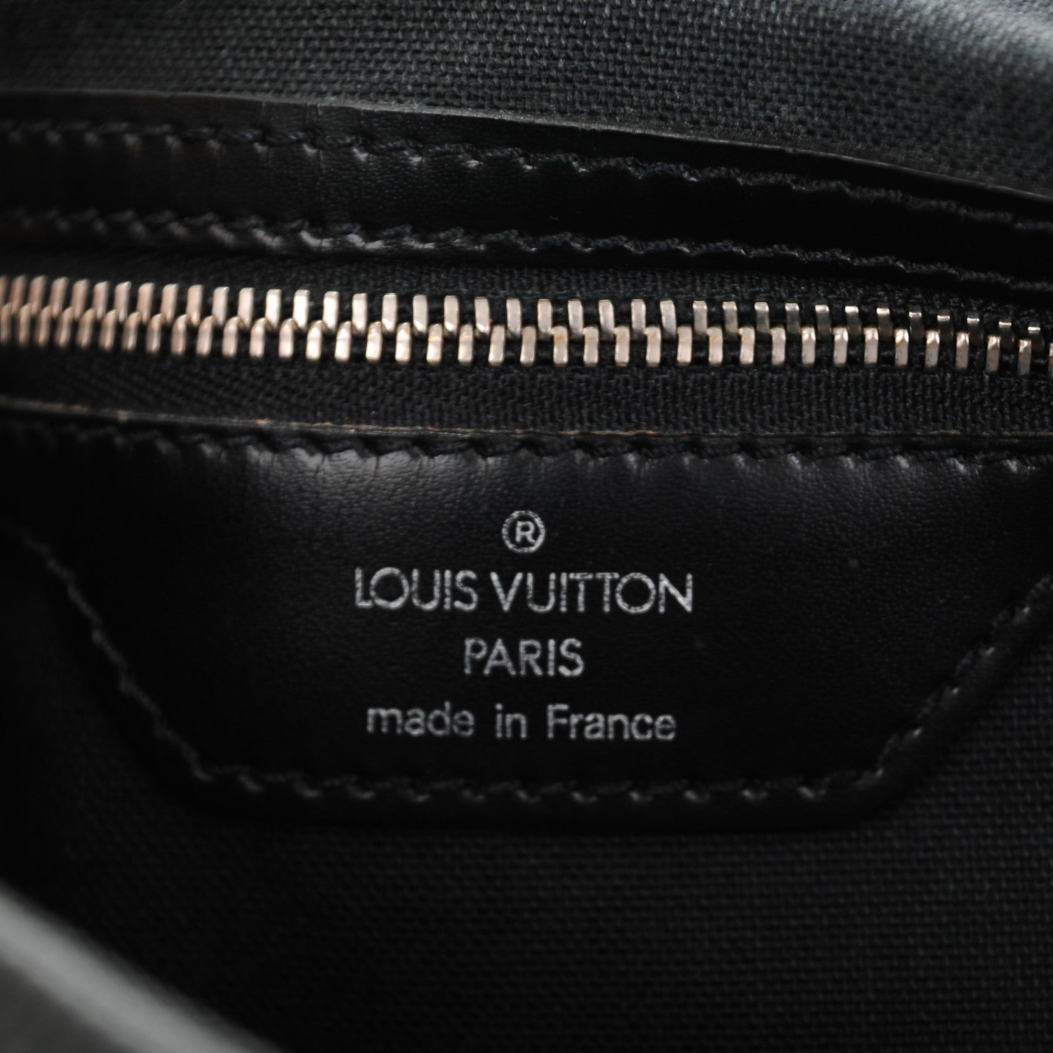 Louis Vuitton Taiga Viktor Messenger Bag Ardoise 6 of 11