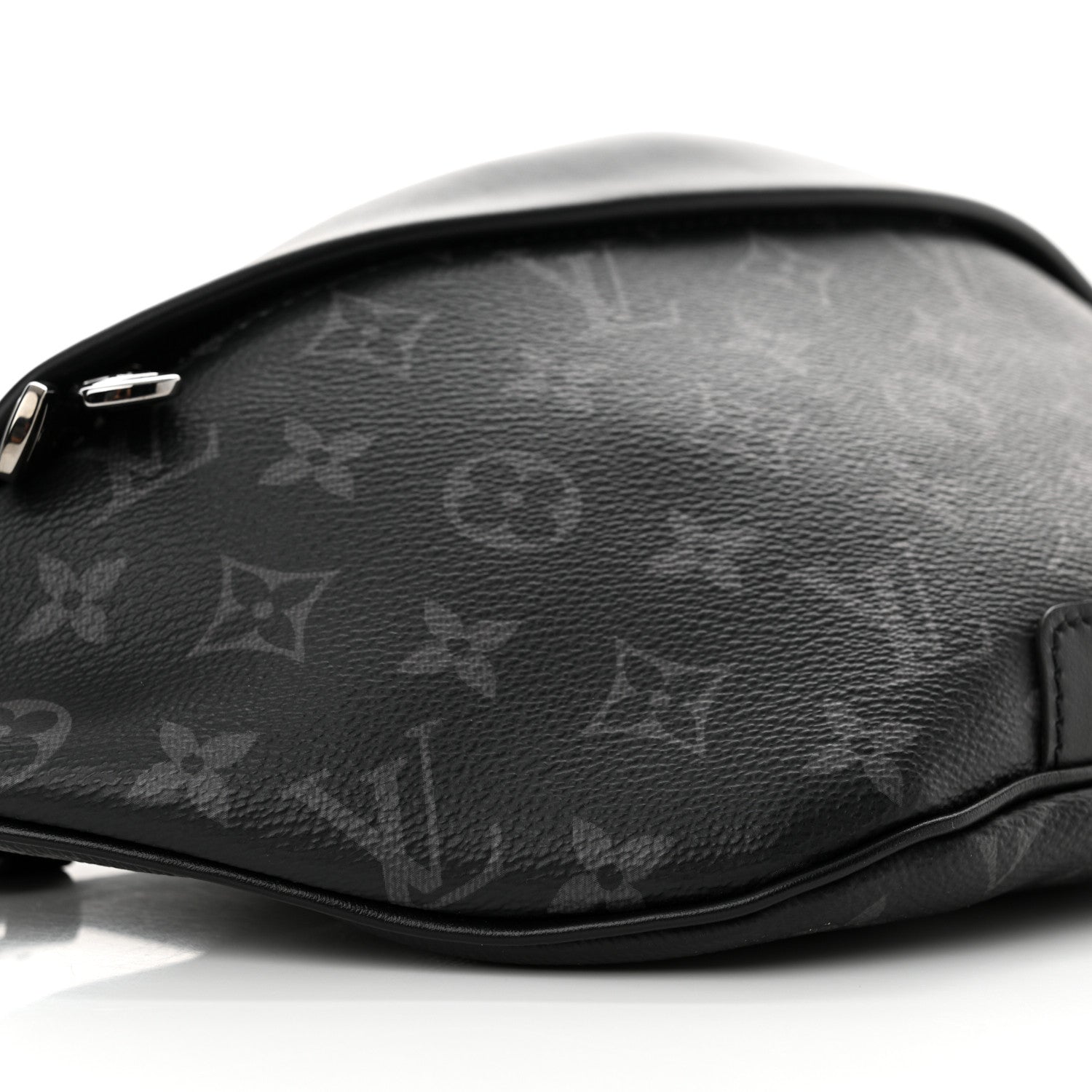 Louis Vuitton Monogram Eclipse Discovery Bumbag PM 8 of 9