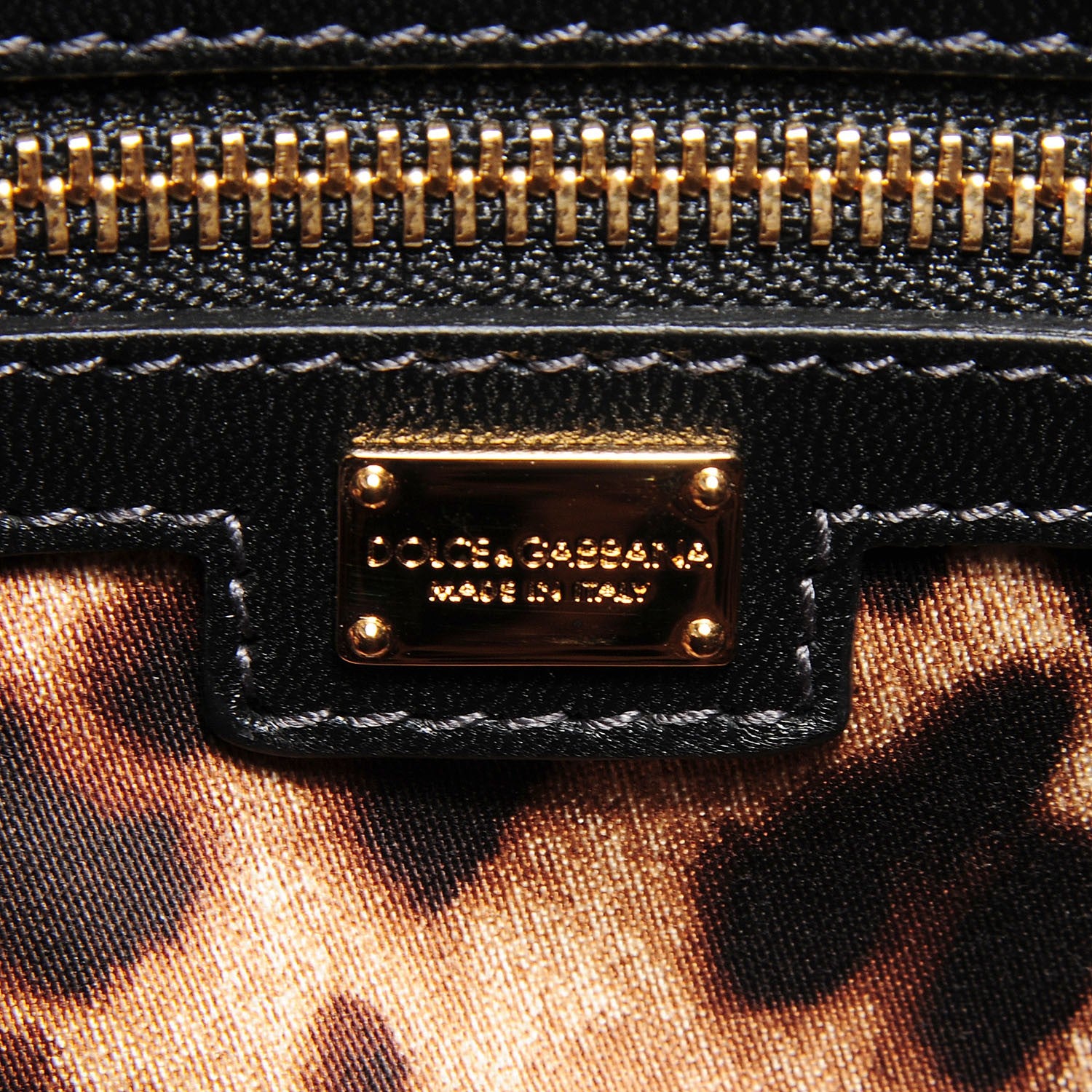 Dolce & Gabbana Vernice Vitello Alpaca Miss Escape Tote Nero 7 of 7