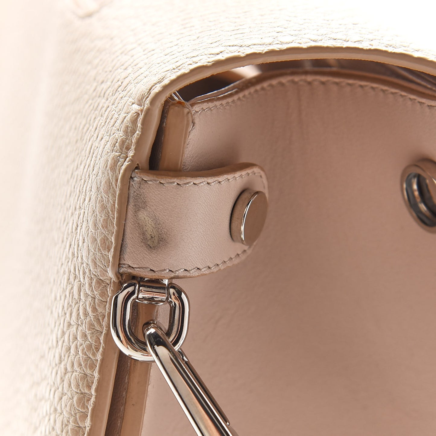 Grained Calfskin Medium Diorever Flap Tapioca