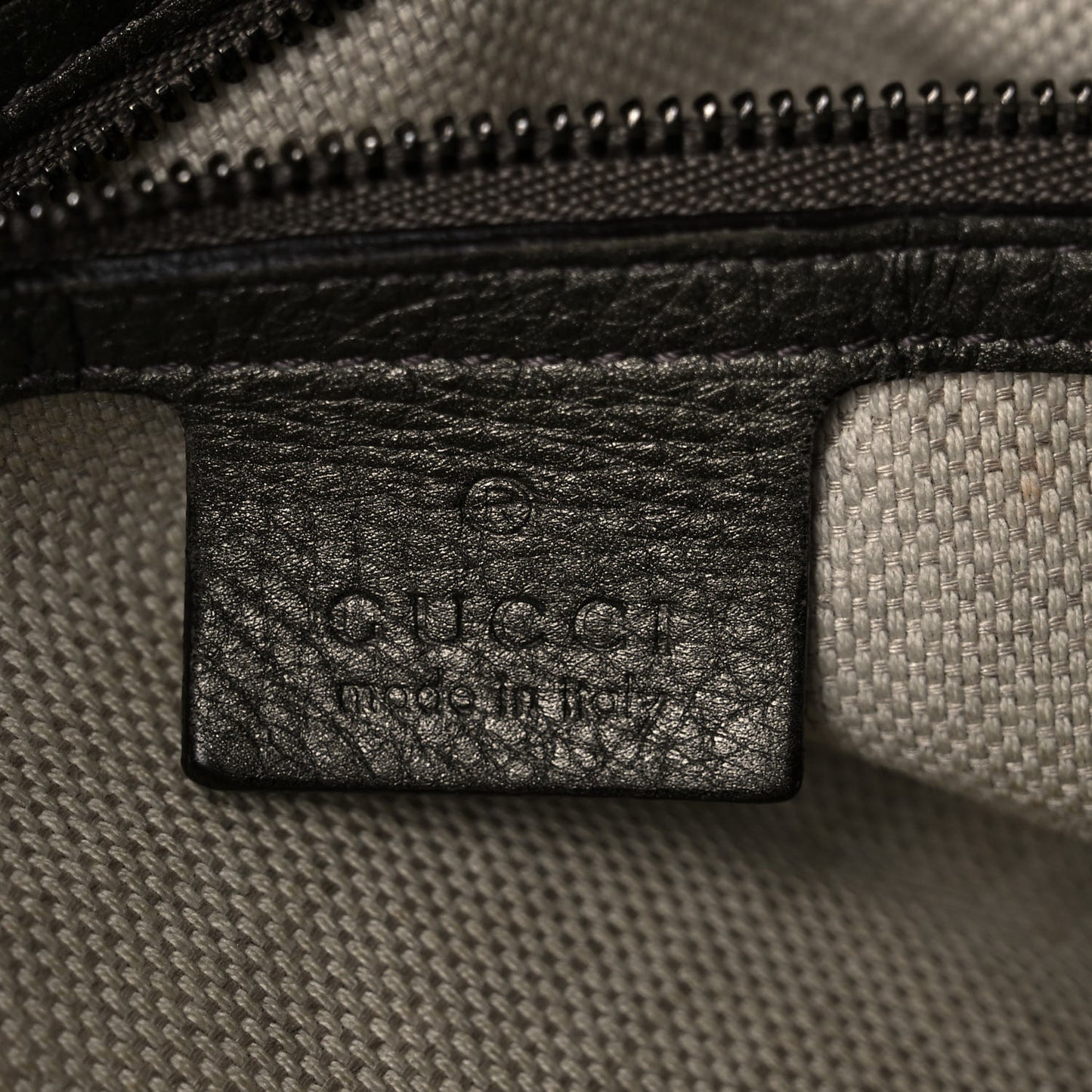 Metallic Pebbled Calfskin Medium Soho Chain Shoulder Bag Sasso