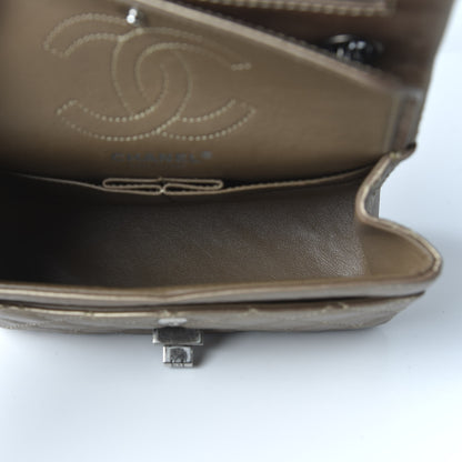 Chanel Metallic Calfskin Quilted 2.55 Reissue 224 Flap Gold 5 of 10