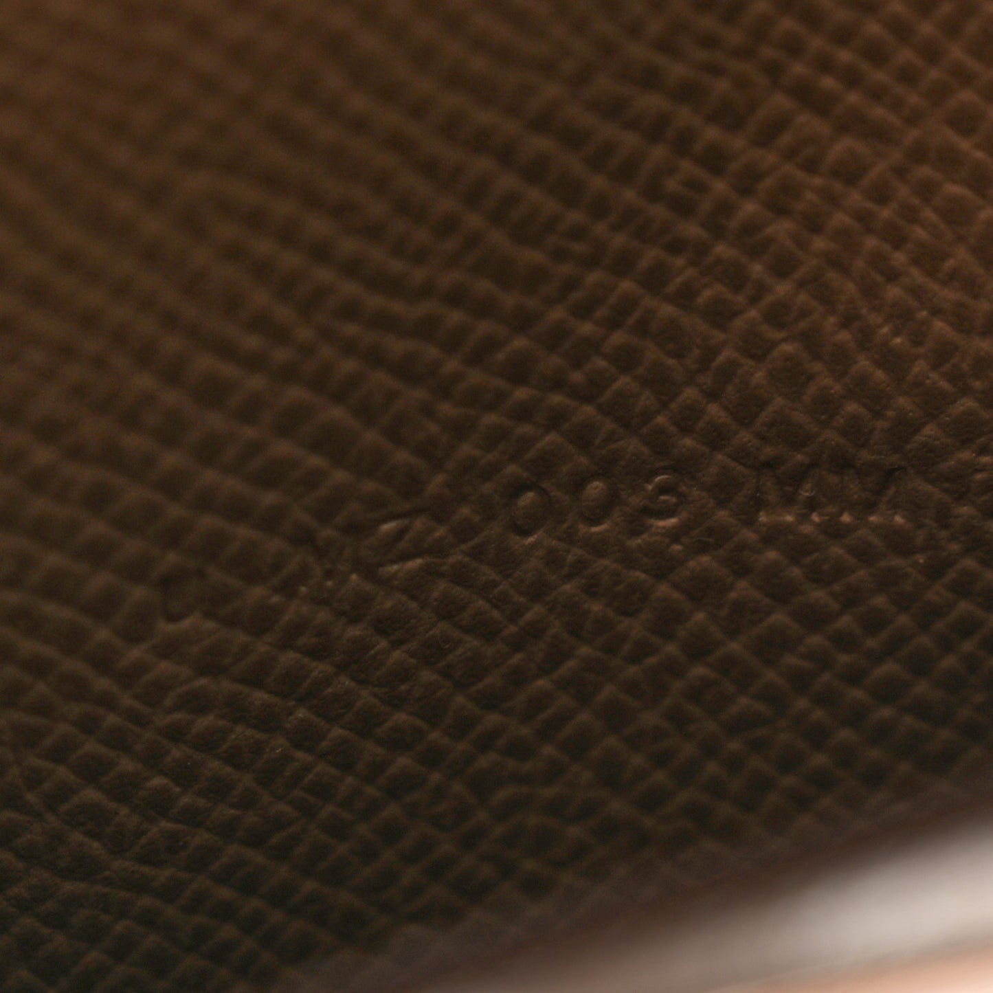 Epsom Kelly Pocket Compact Wallet Etoupe