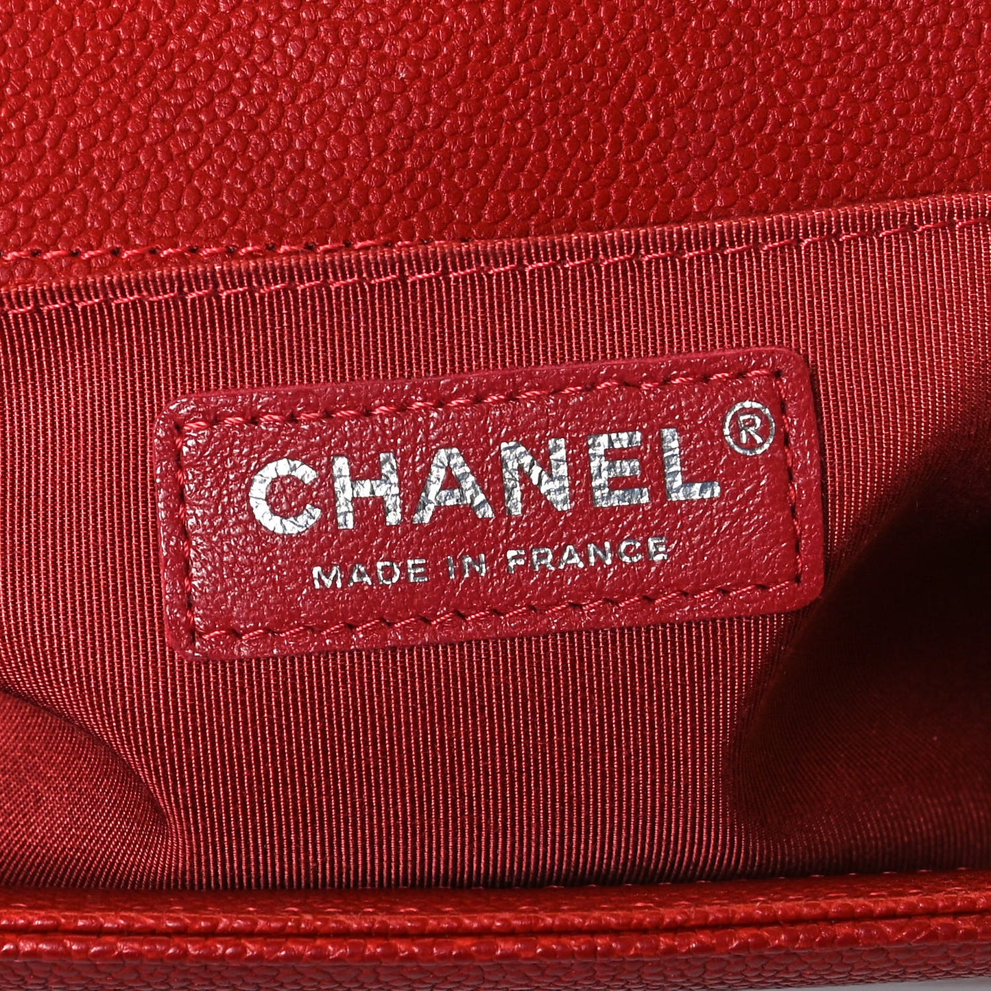 Caviar Quilted Medium Boy Flap Red