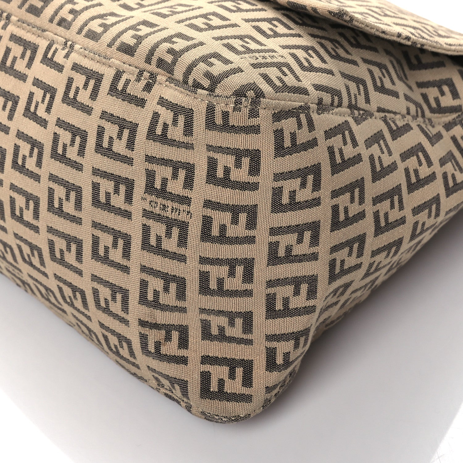 Fendi Zucchino Vitello Mama Baguette Beige Black 10 of 10