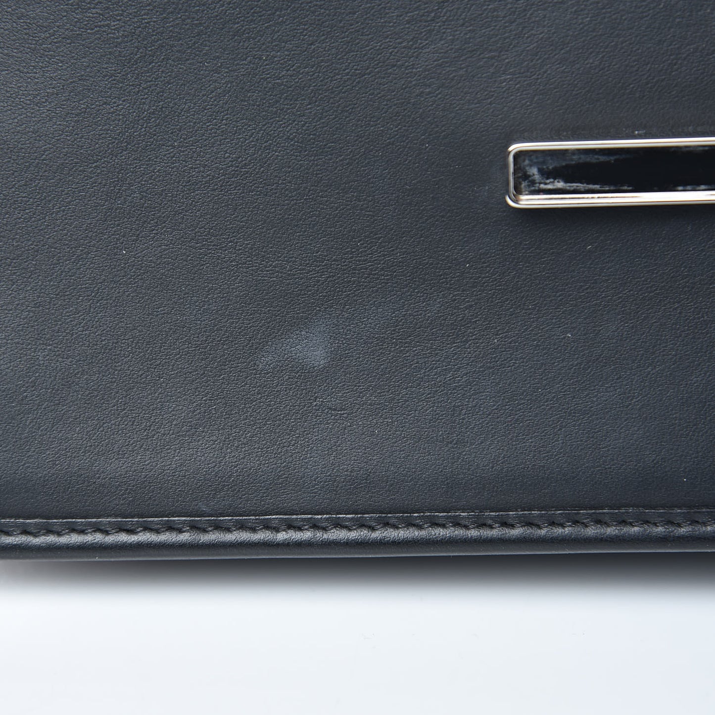 Vitello Century Opaco F is Fendi Kan I Shoulder Bag Black