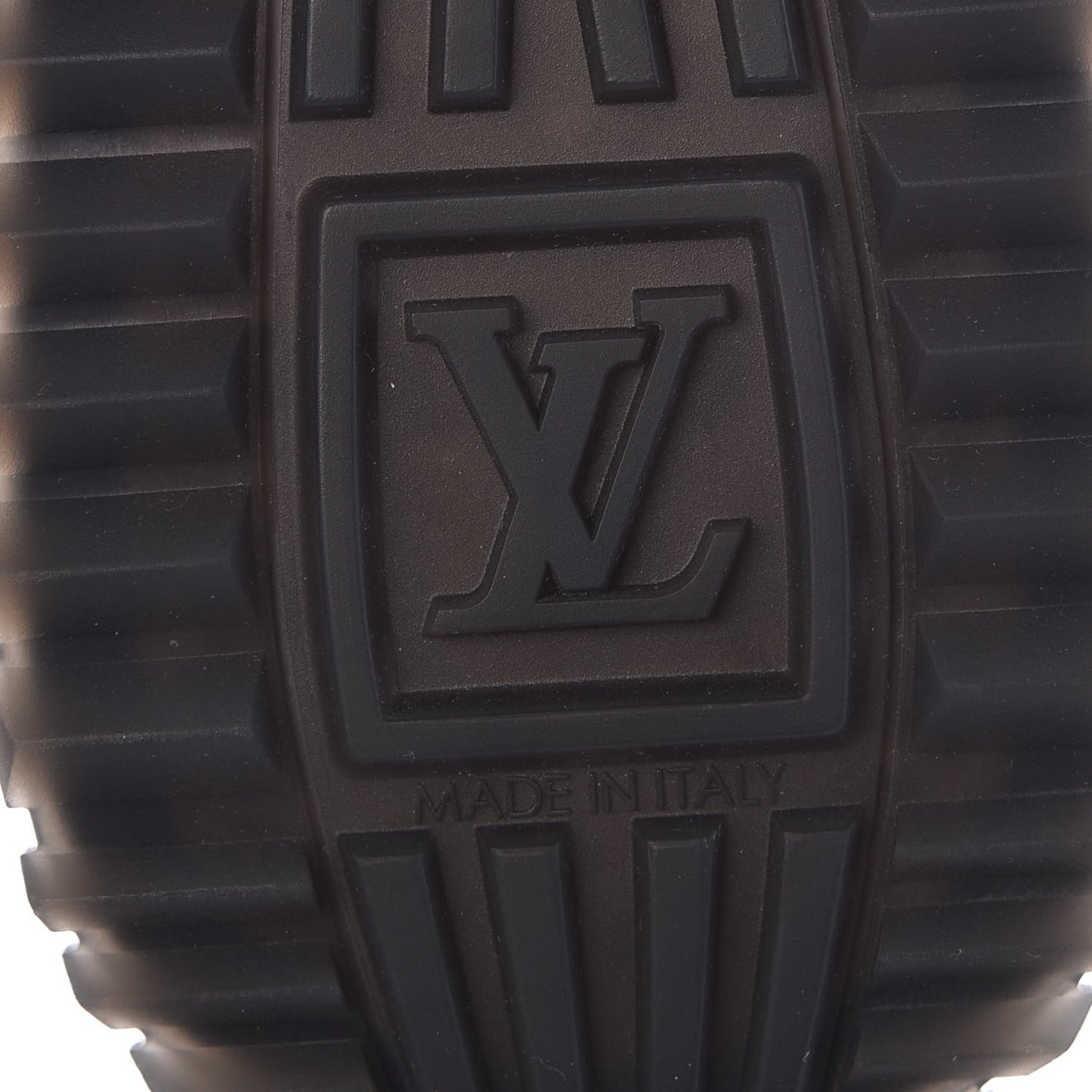 Suede Monogram Run Away Sneakers 38.5 Black