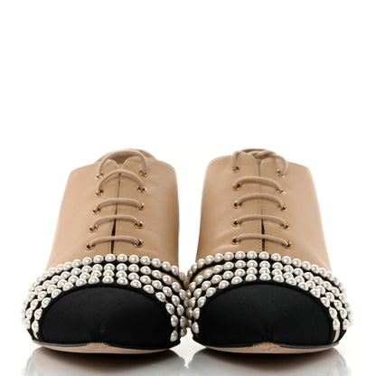 Chanel Goatskin Grosgrain Pearl Cap Toe Lace Up Oxfords 39 Beige Black 2 of 8