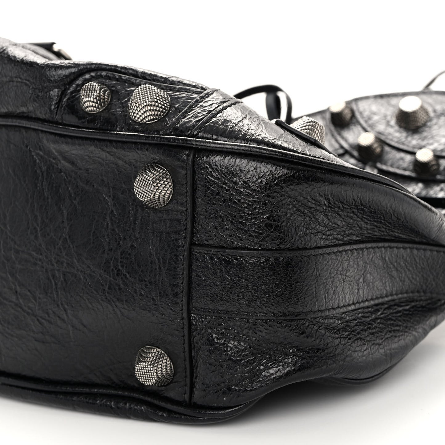 Agneau Arena Medium Le Cagole Shoulder Bag Black
