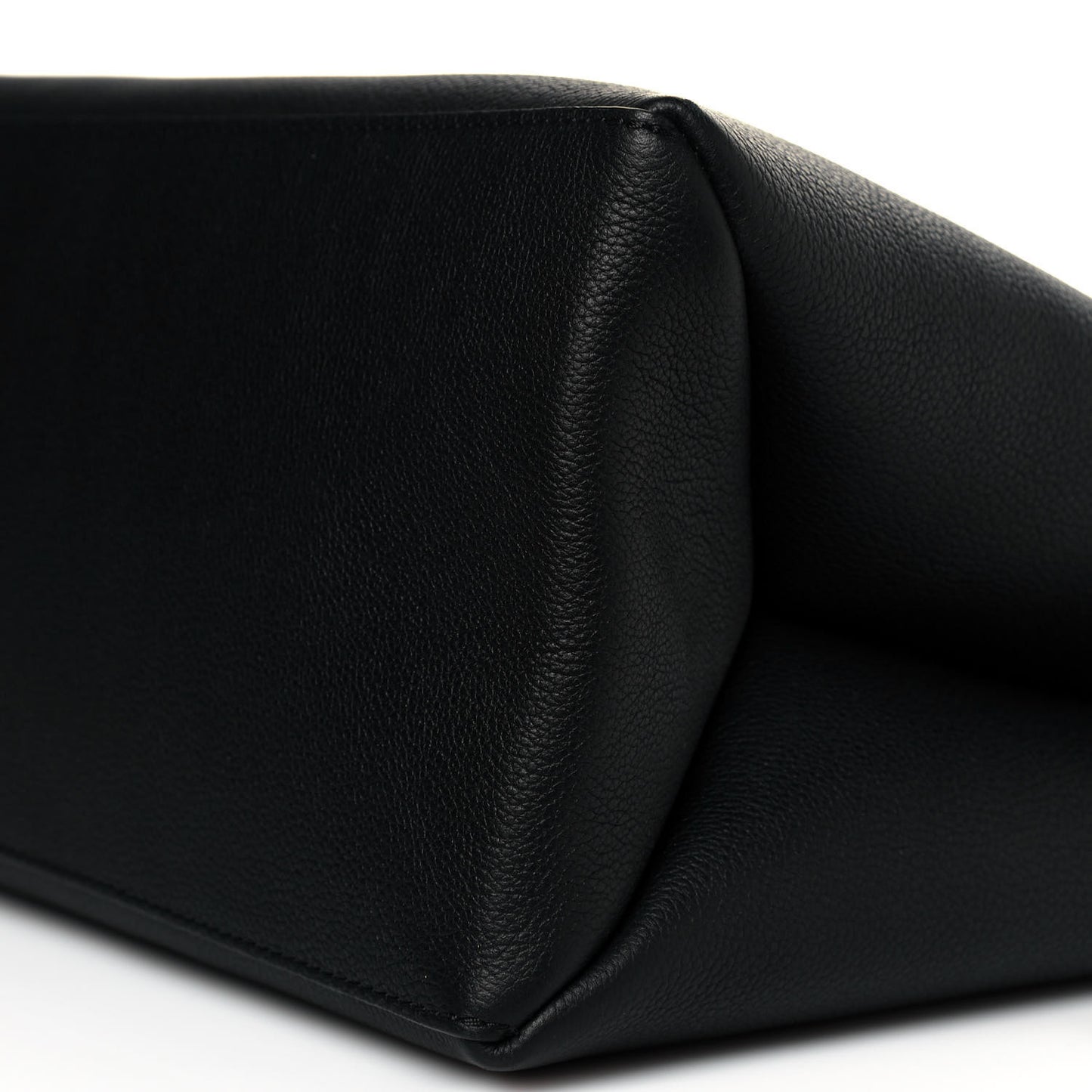 Grained Calfskin Lockme Shopper Black
