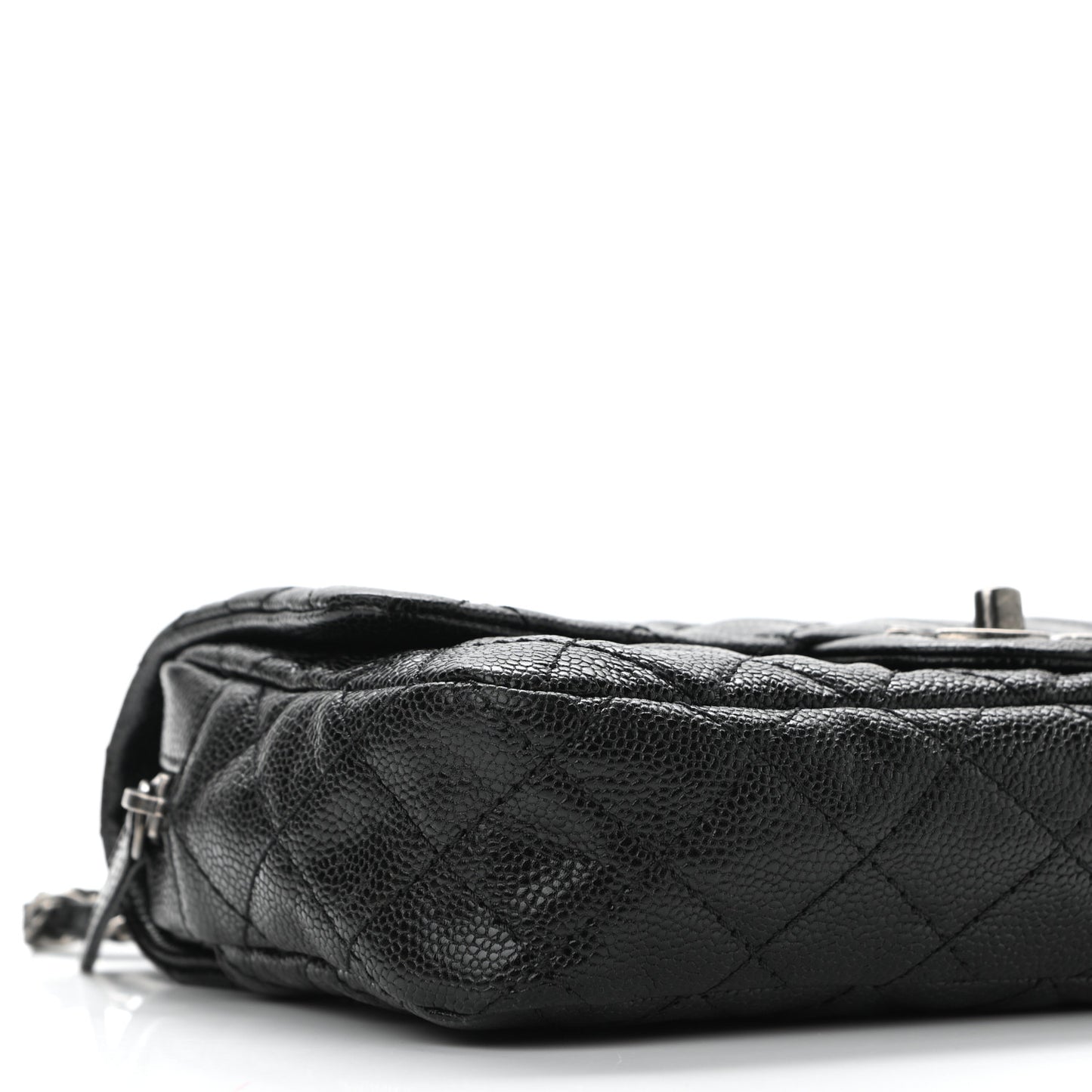 Iridescent Caviar Quilted Small Chic Flap Black