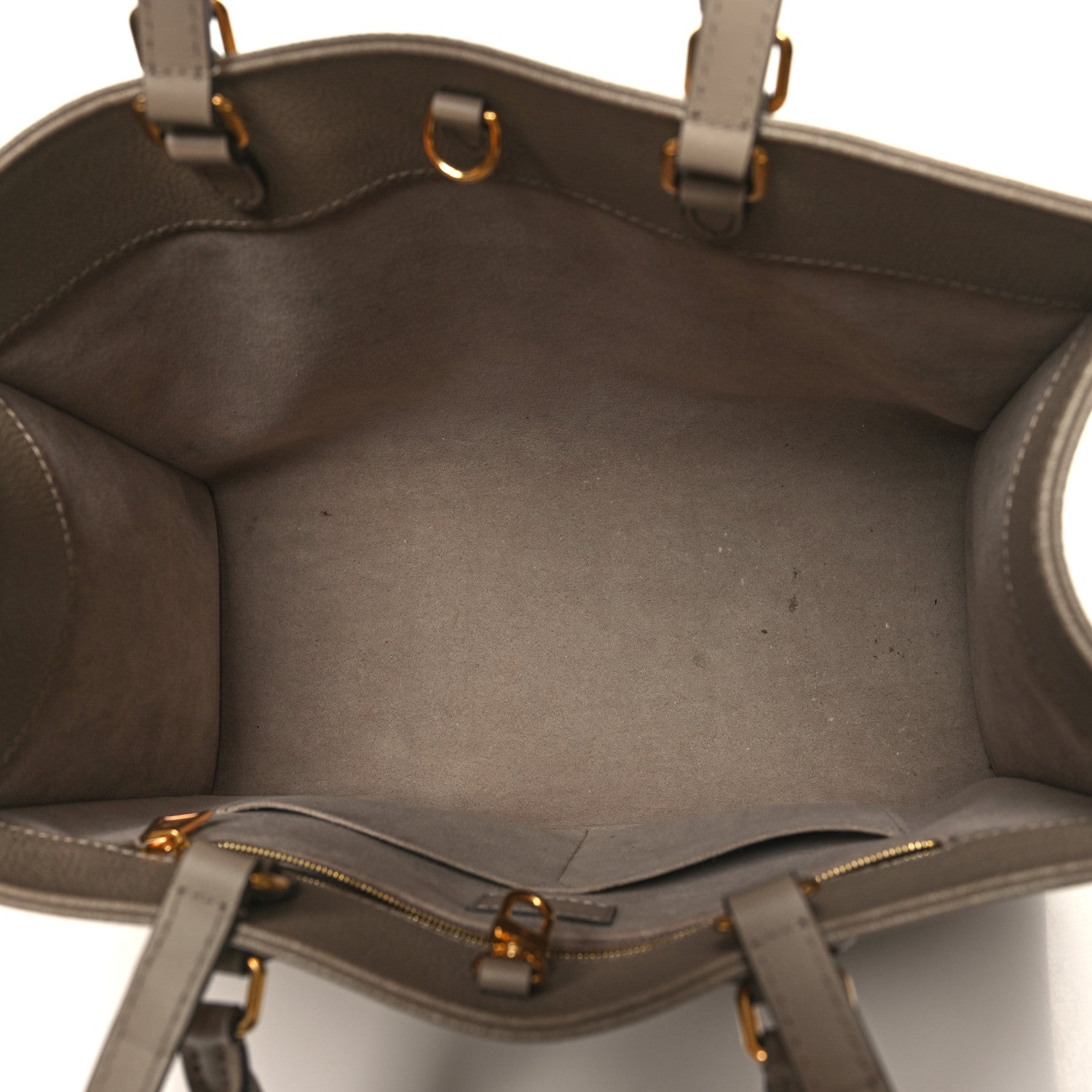 Louis Vuitton Empreinte Monogram Giant Onthego MM Tourterelle 5 of 12