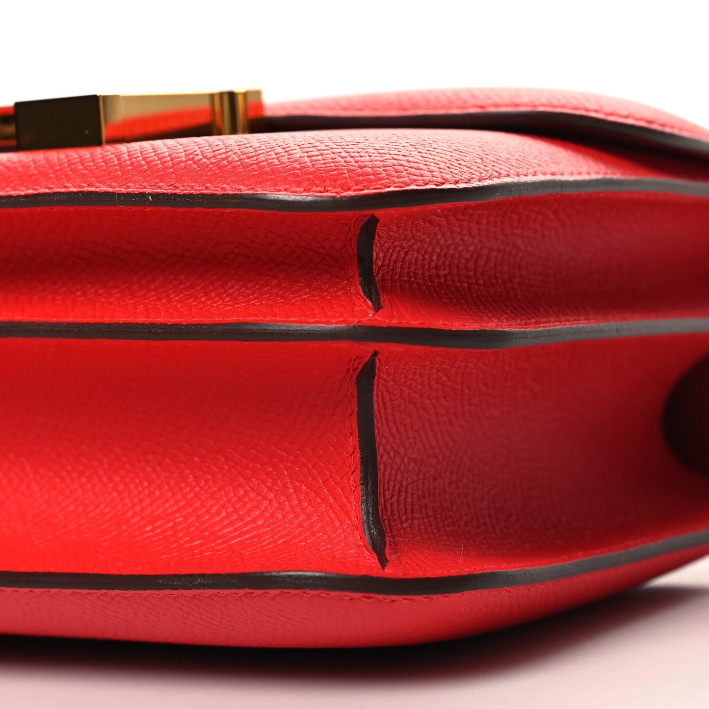 Epsom Constance 18 Rouge de Coeur