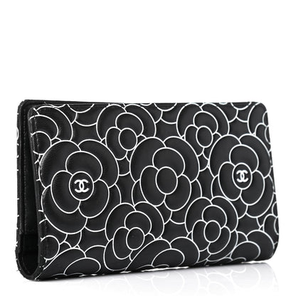 Chanel Lambskin Camellia Embossed Yen Wallet Black 2 of 4