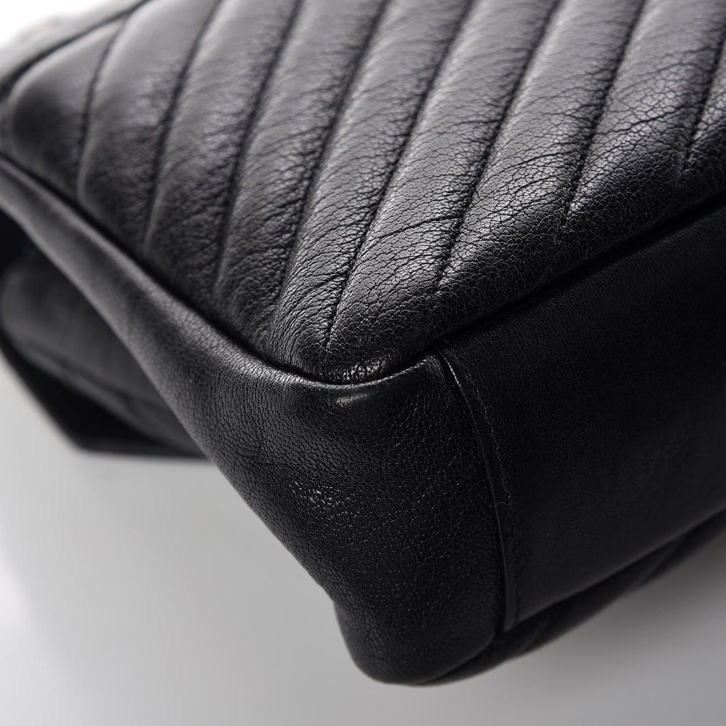 Sheepskin Matelasse Chevron Monogram Medium College Bag Black
