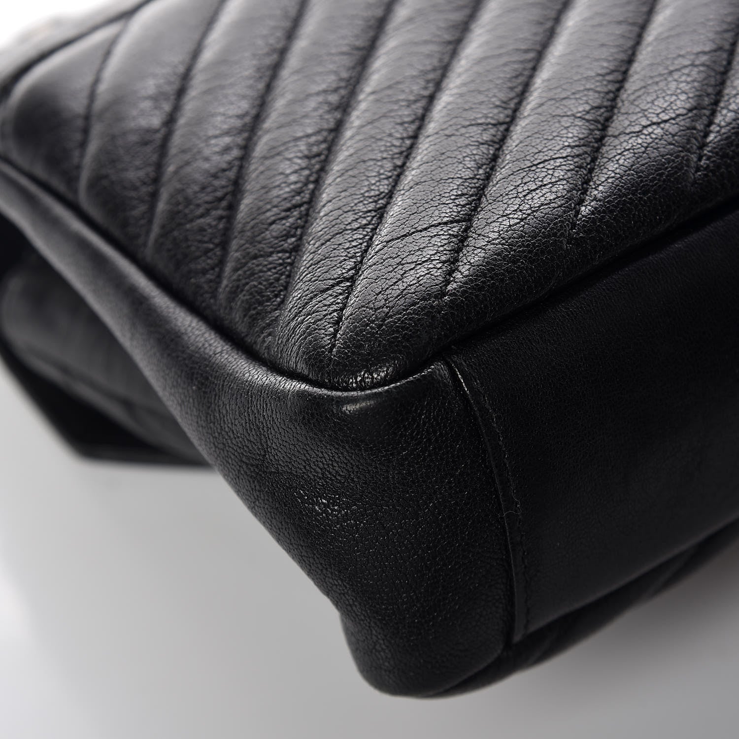 Saint Laurent Sheepskin Matelasse Chevron Monogram Medium College Bag Black 16 of 16