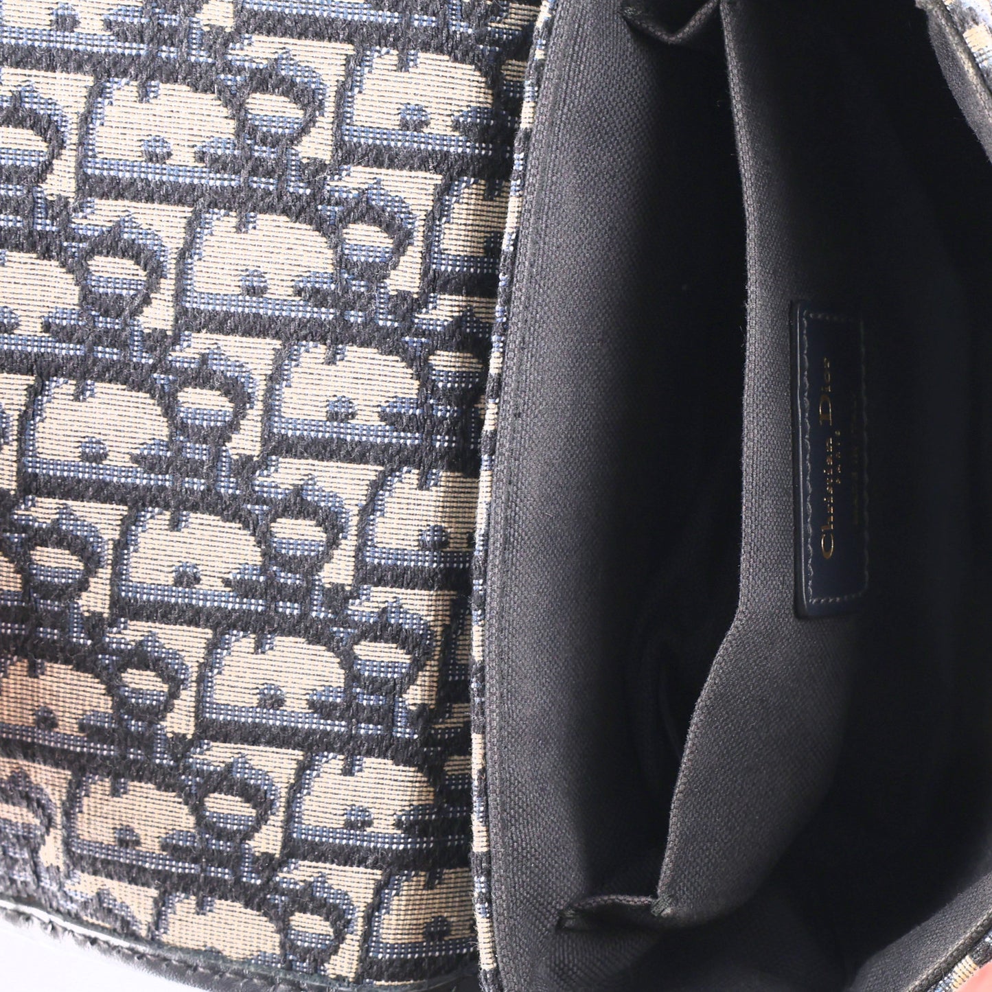 Oblique 30 Montaigne Box Bag Blue