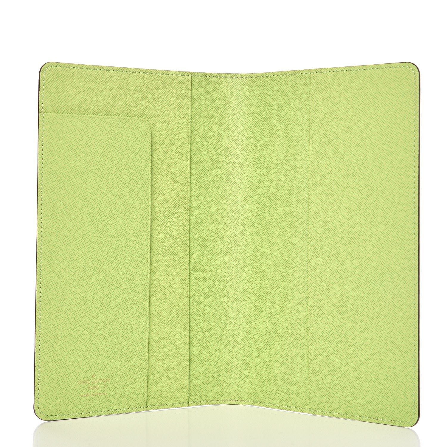 Louis Vuitton Monogram Villes D'Europe Notebook Cover Green 5 of 6