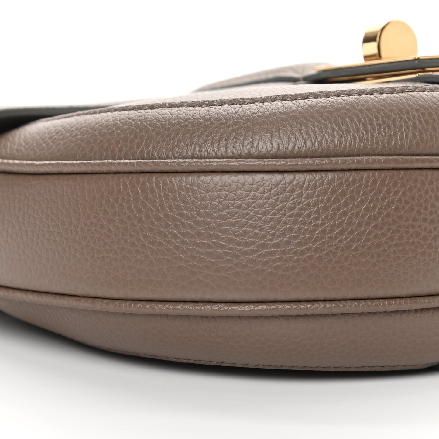 Grained Calfskin Besace Small 16 Taupe