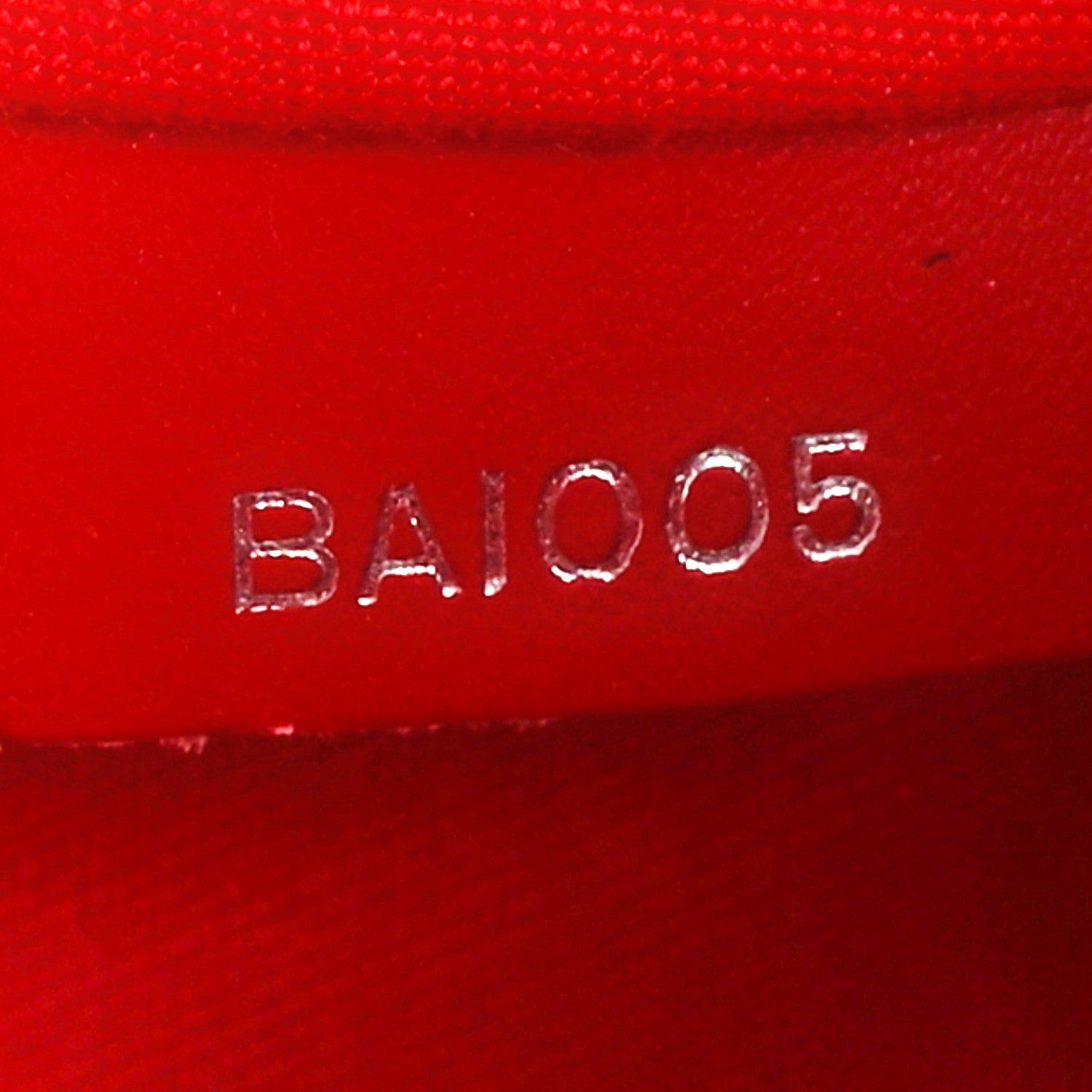 Louis Vuitton Epi Vivienne MM Rouge 7 of 12
