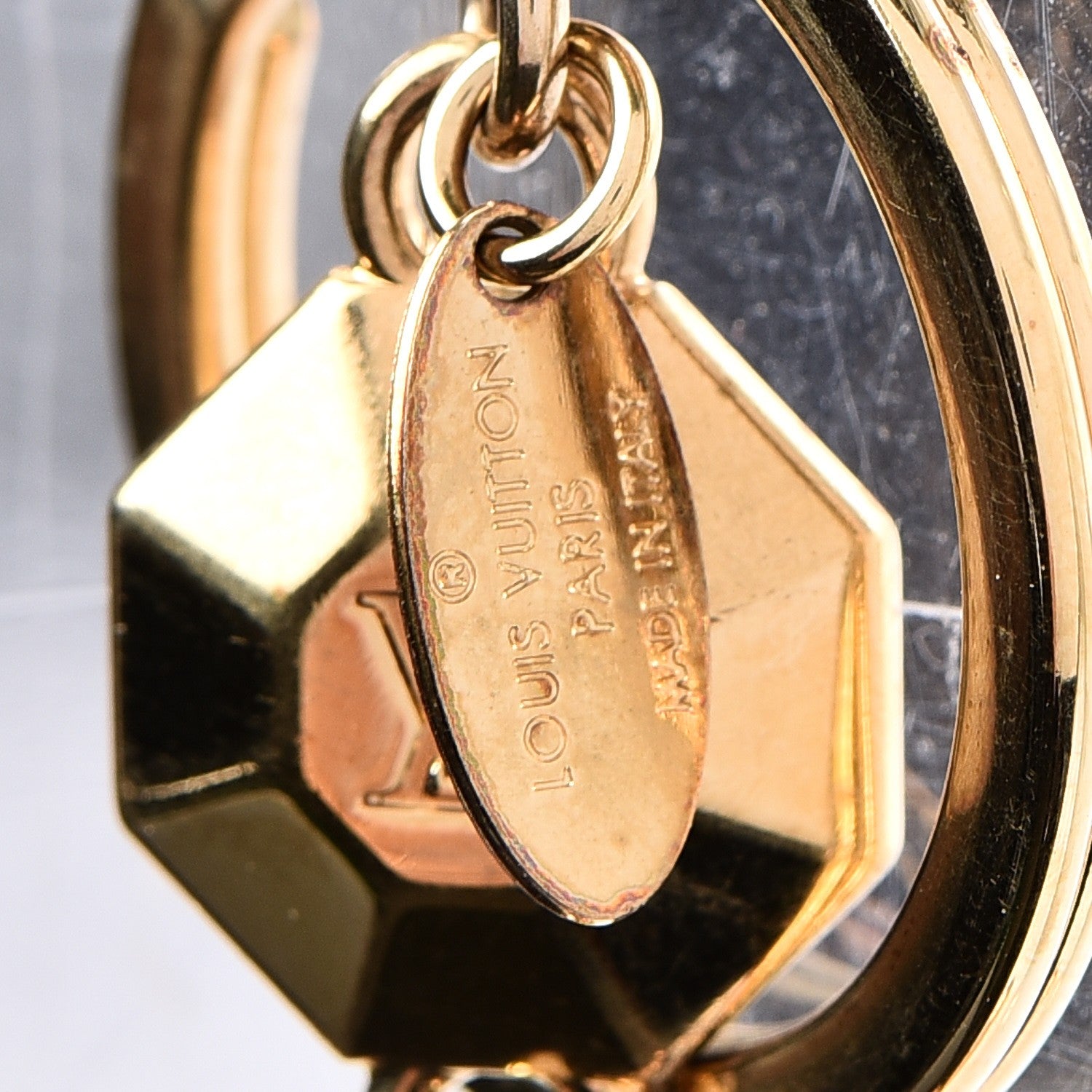 Louis Vuitton LV Facettes Key Holder Gold 6 of 6
