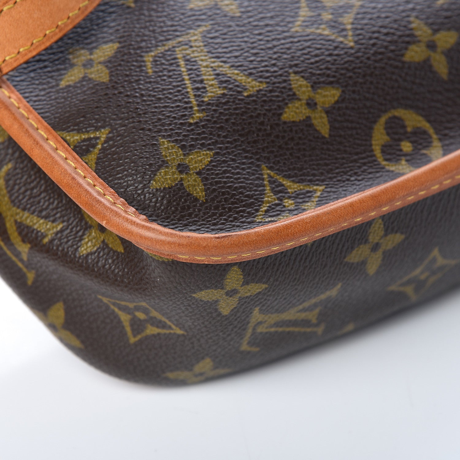 Louis Vuitton Monogram Sac Gibeciere PM 18 of 24