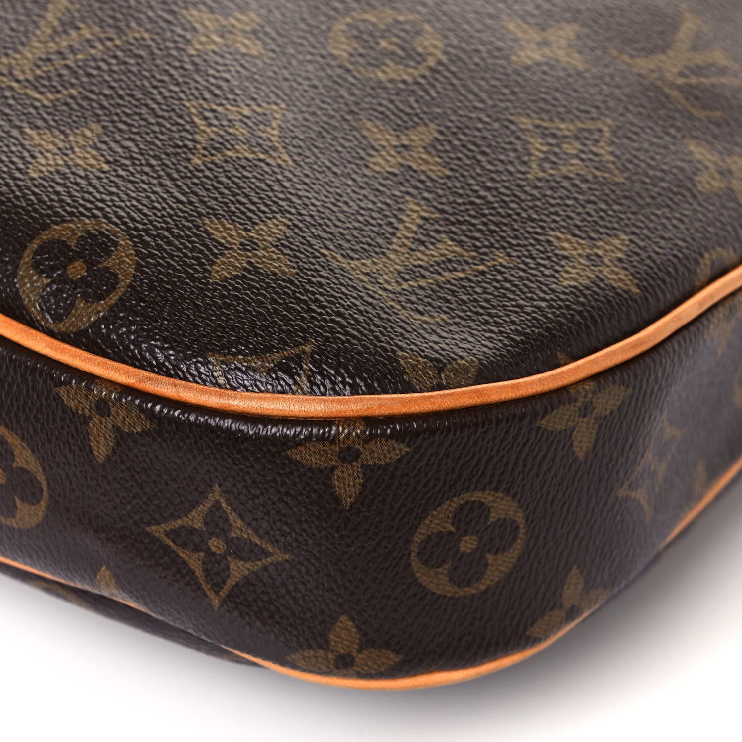 Louis Vuitton Monogram Odeon MM 11 of 12