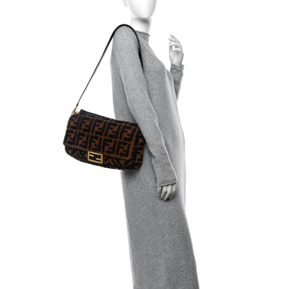 Fendi Shearling Vitello Dolce Macro FF 1974 Large Baguette Tobacco Black 3 of 10