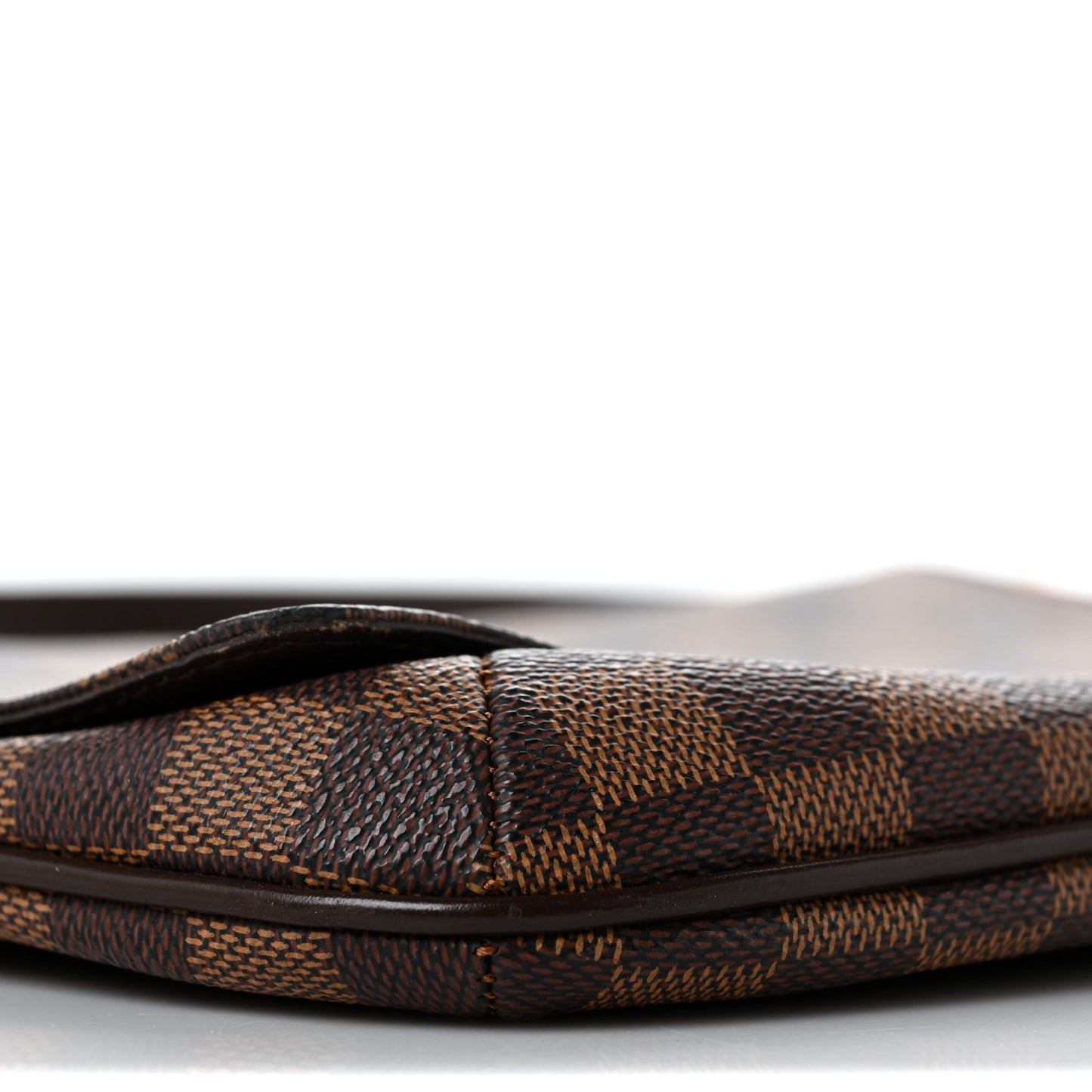 Damier Ebene Musette Tango