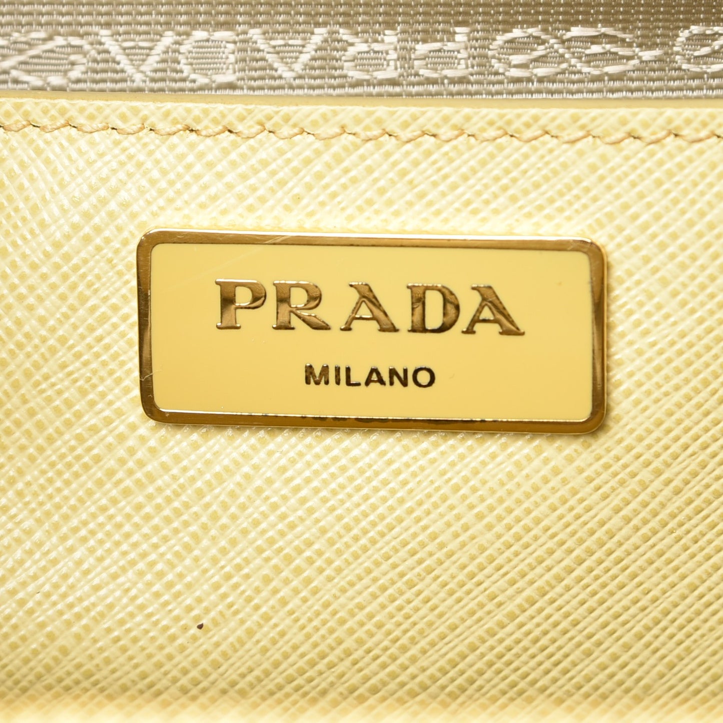 Saffiano Large Galleria Double Zip Tote Polline