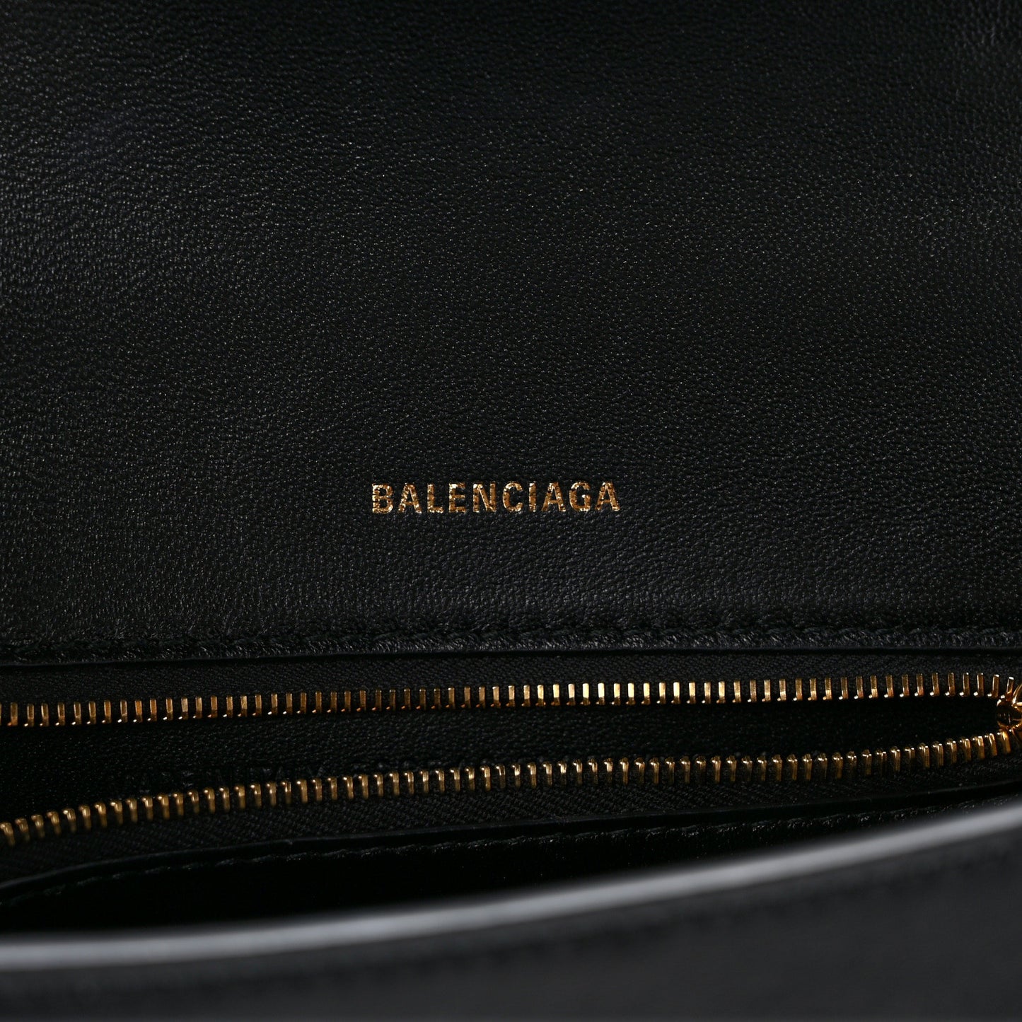 Shiny Box Calfskin Small Hourglass Top Handle Bag Black