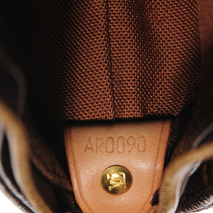 Louis Vuitton Monogram Cabas Mezzo 7 of 7