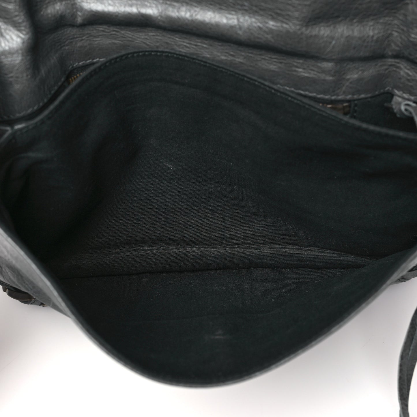 Agneau Classic Hardware Envelope Clutch Gris Tarmac