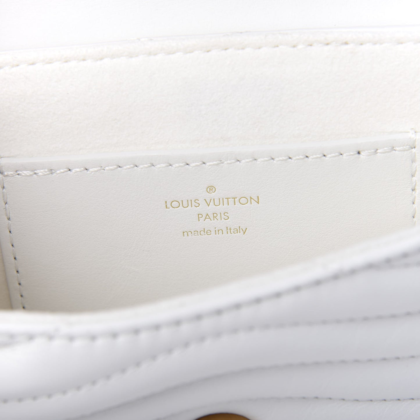 Calfskin New Wave Multi Pochette Snow