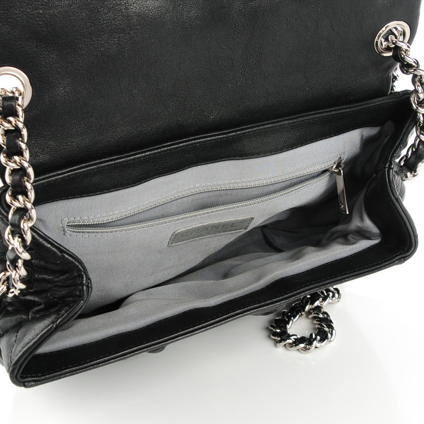 Washed Lambskin Quilted Medium Chain Around Messenger Black