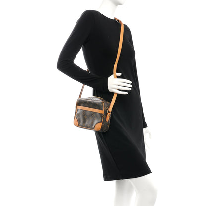 Louis Vuitton Monogram Trocadero 24 2 of 9