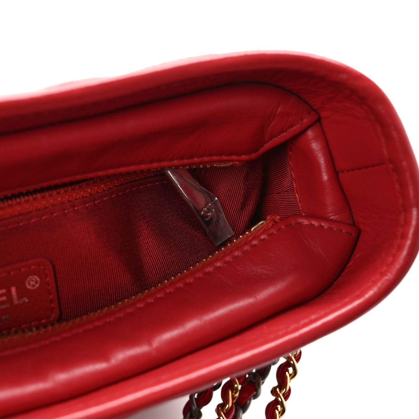 Aged Calfskin Chevron Quilted Small Gabrielle Hobo Red