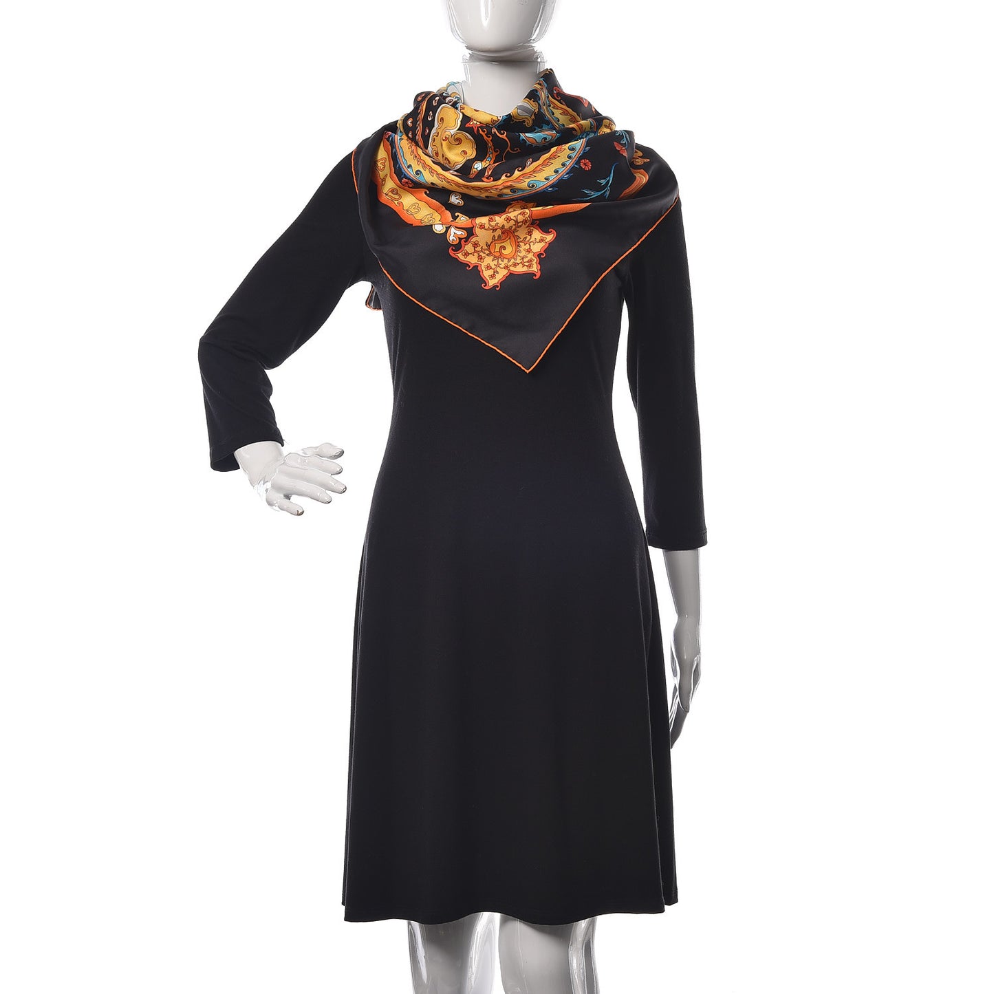 Silk De Tout Coeur Scarf 90