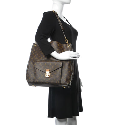 Louis Vuitton Monogram Metis 2 of 23