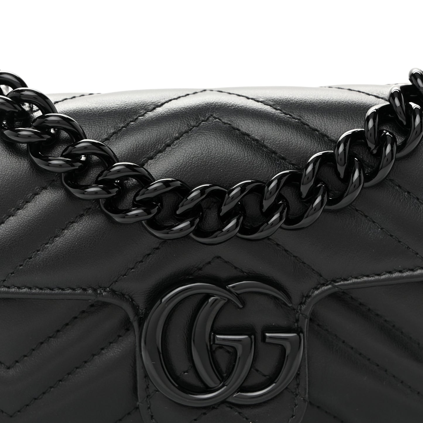 Calfskin Matelasse Monochrome GG Marmont Chain Belt Bag Black