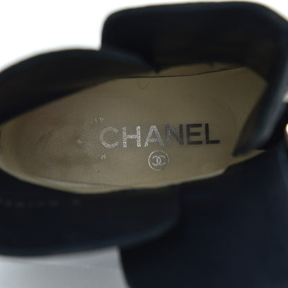 Chanel Suede Goatskin Fantasy Quilted Short Boots 37.5 Navy 6 of 20