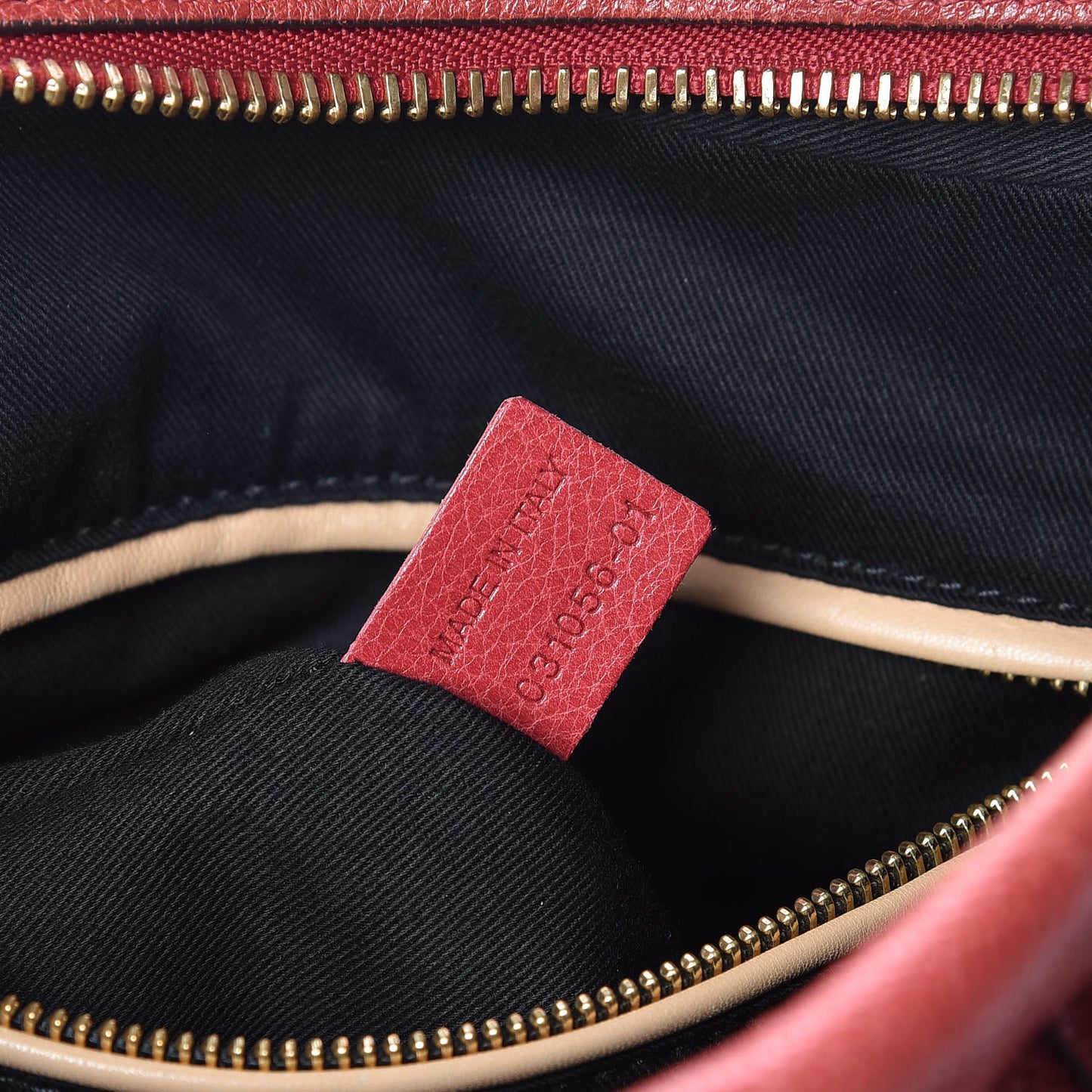 Calfskin Medium Paraty Lipstick