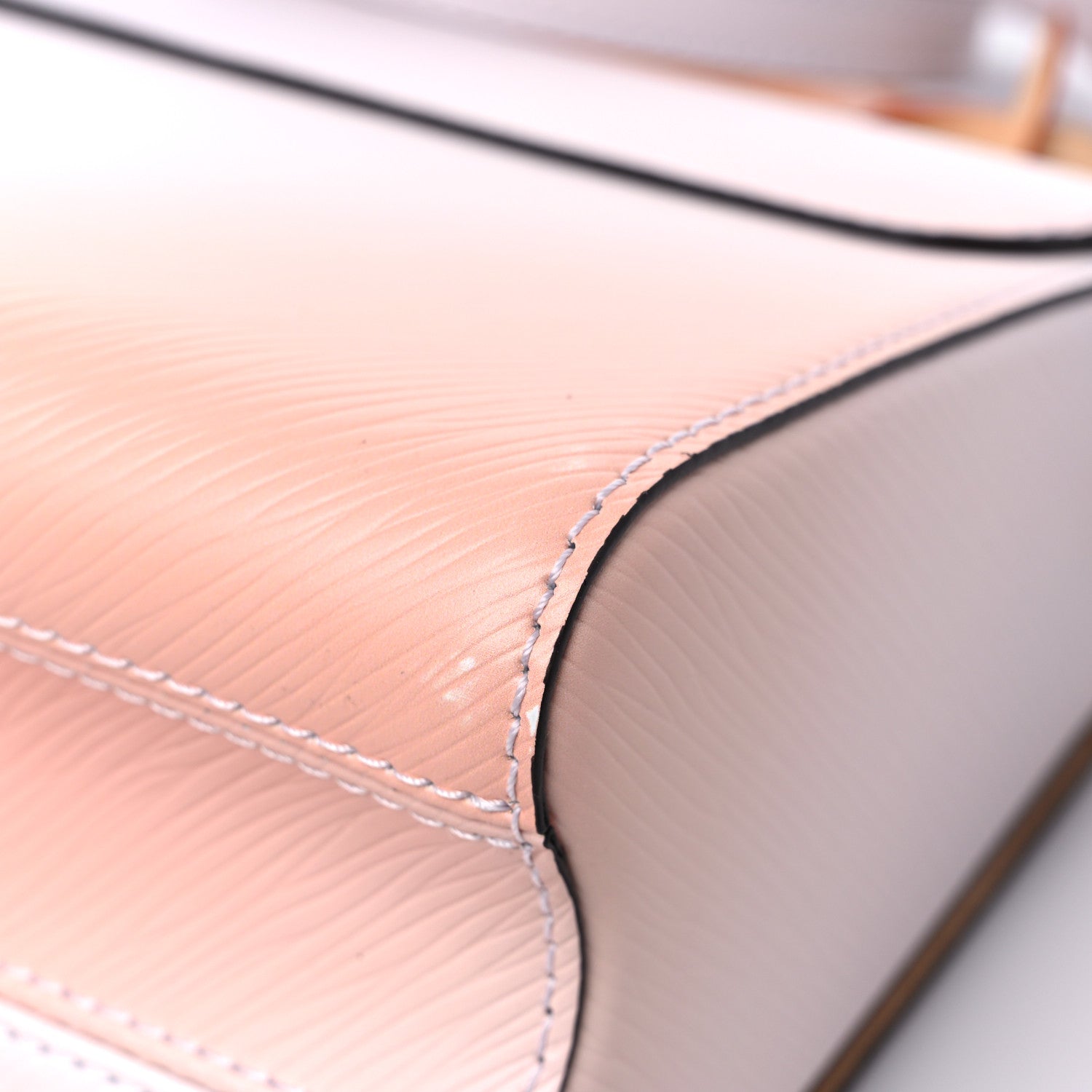 Louis Vuitton Epi Gradient By The Pool Twist MM Brume 11 of 13