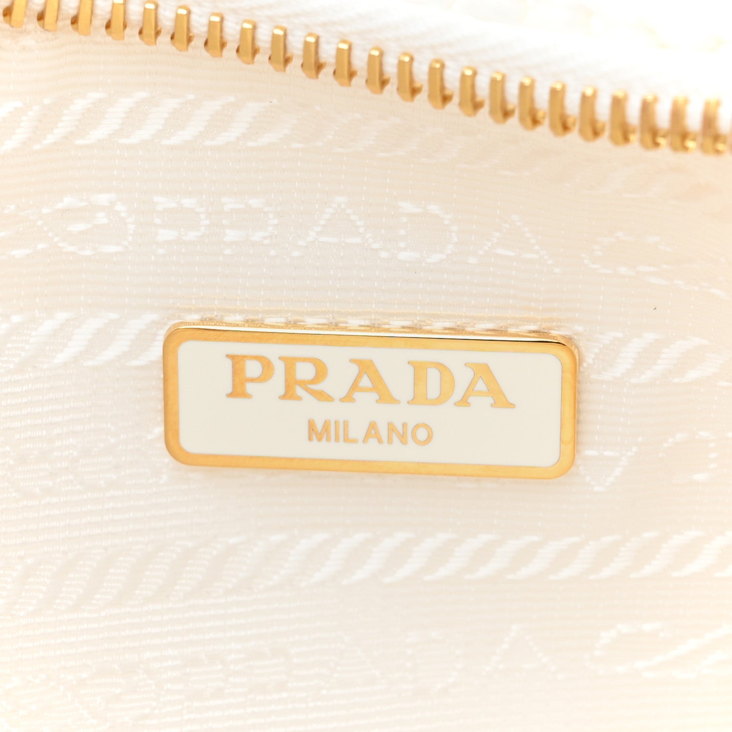 Prada Yarn Raffia Effect Crochet Re-Edition 2005 Shoulder Bag White 6 of 9