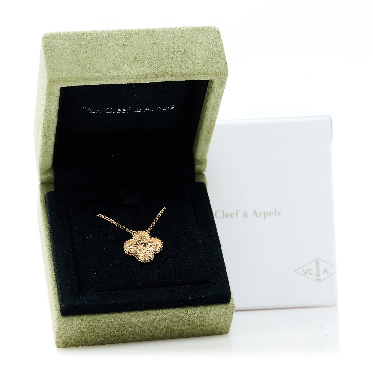 18K Yellow Gold Vintage Alhambra Pendant Necklace