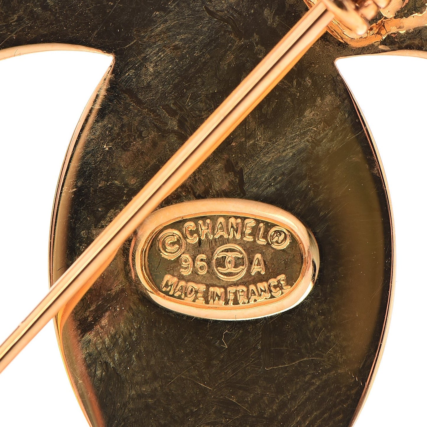 Crystal Turnlock CC Brooch Gold