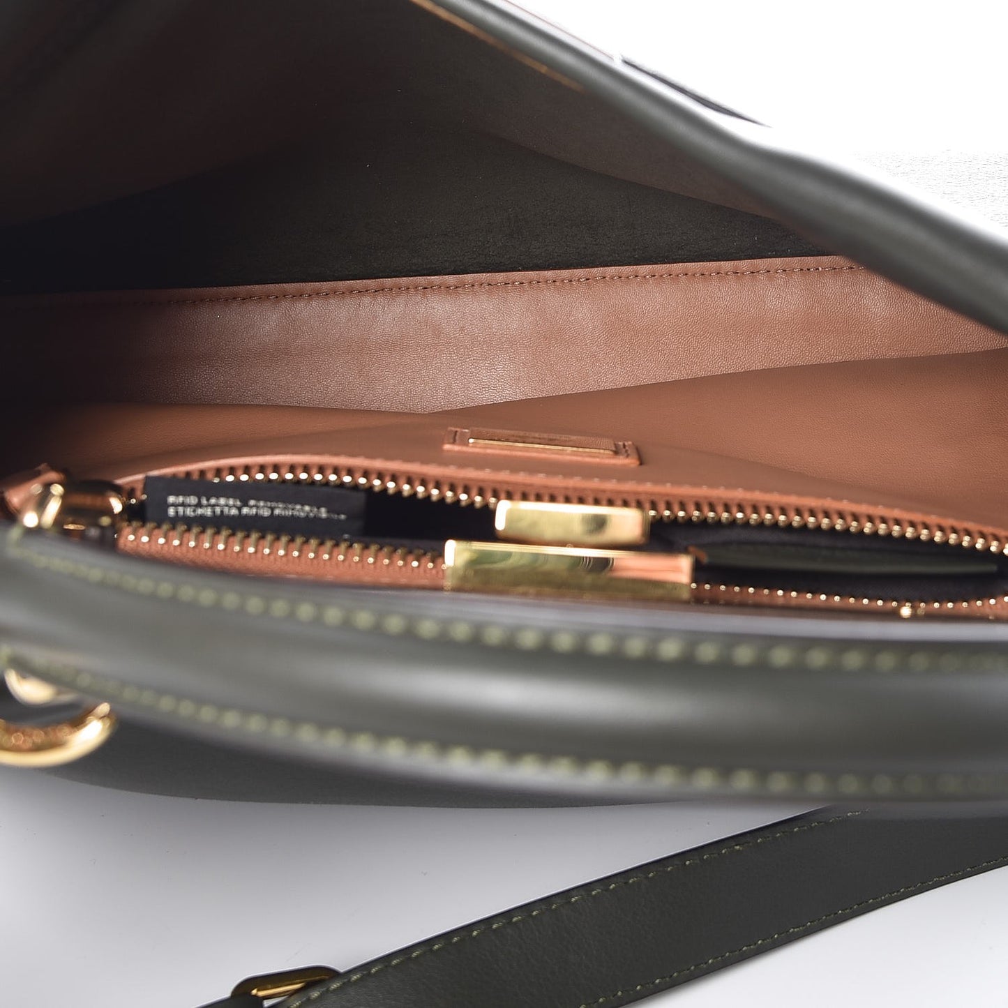 Vitello Seta Shiny Nappa Medium Peekaboo Iconic Satchel Verde Prato Makeup