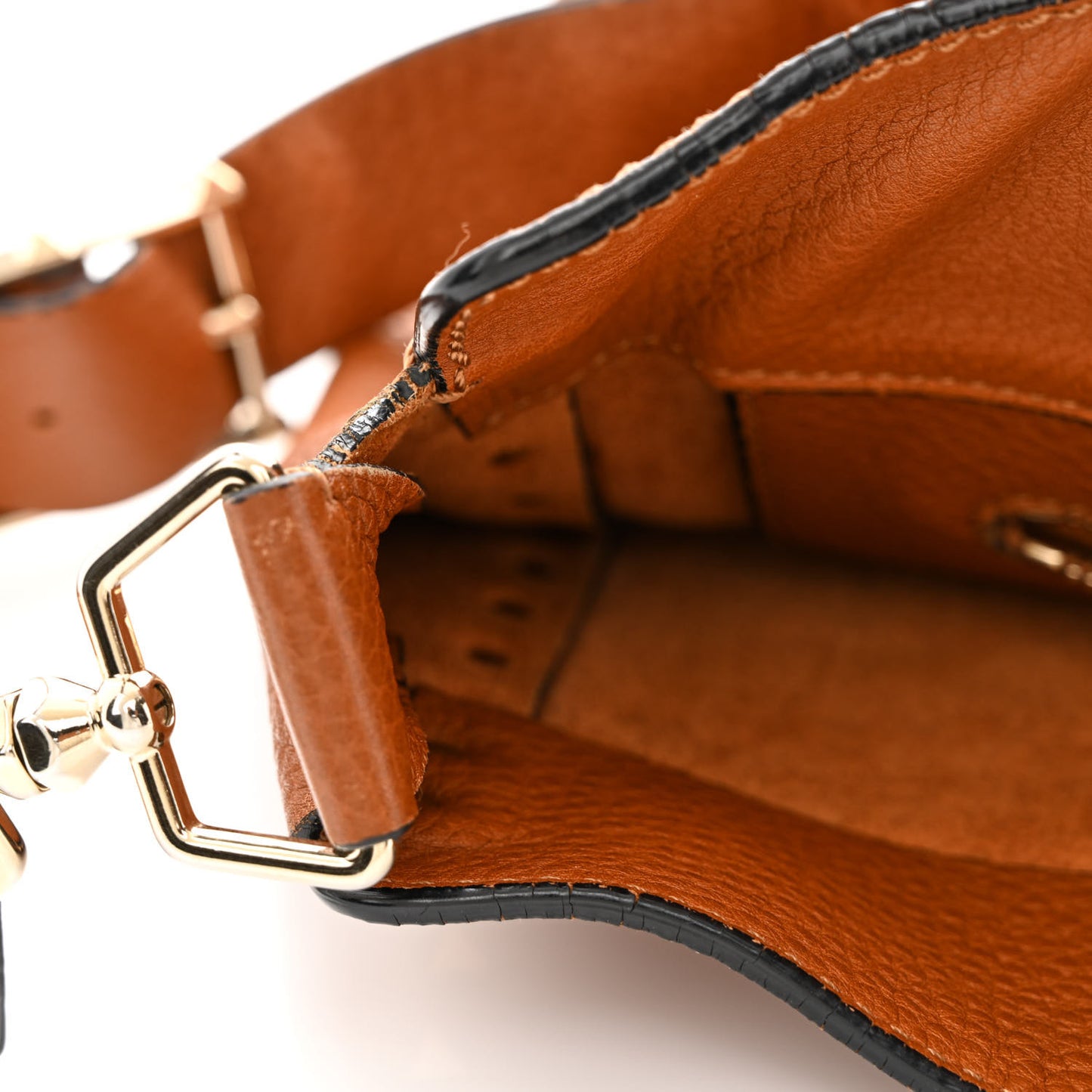 Pebbled Calfskin Large Rockstud Flip-Lock Messenger Bag Light Cuir